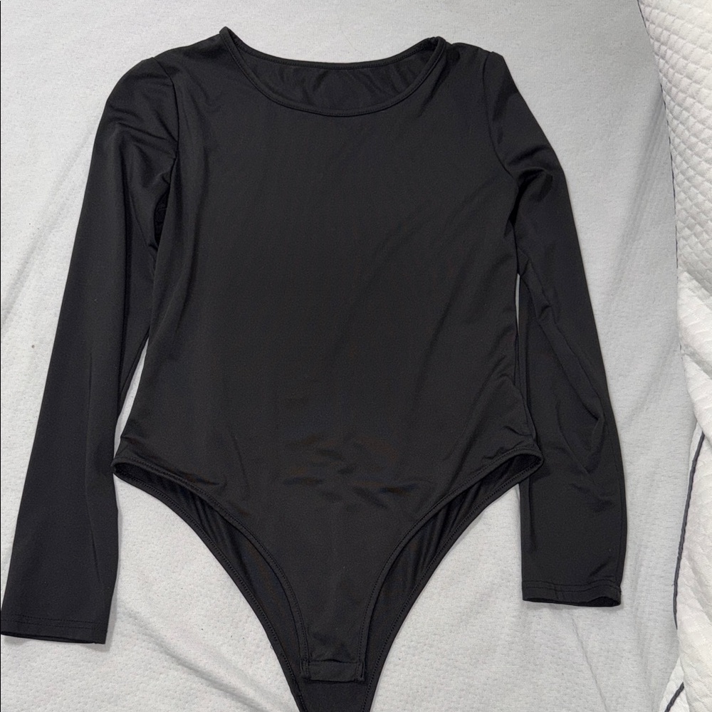 SHEIN Black Long Sleeve Bodysuit